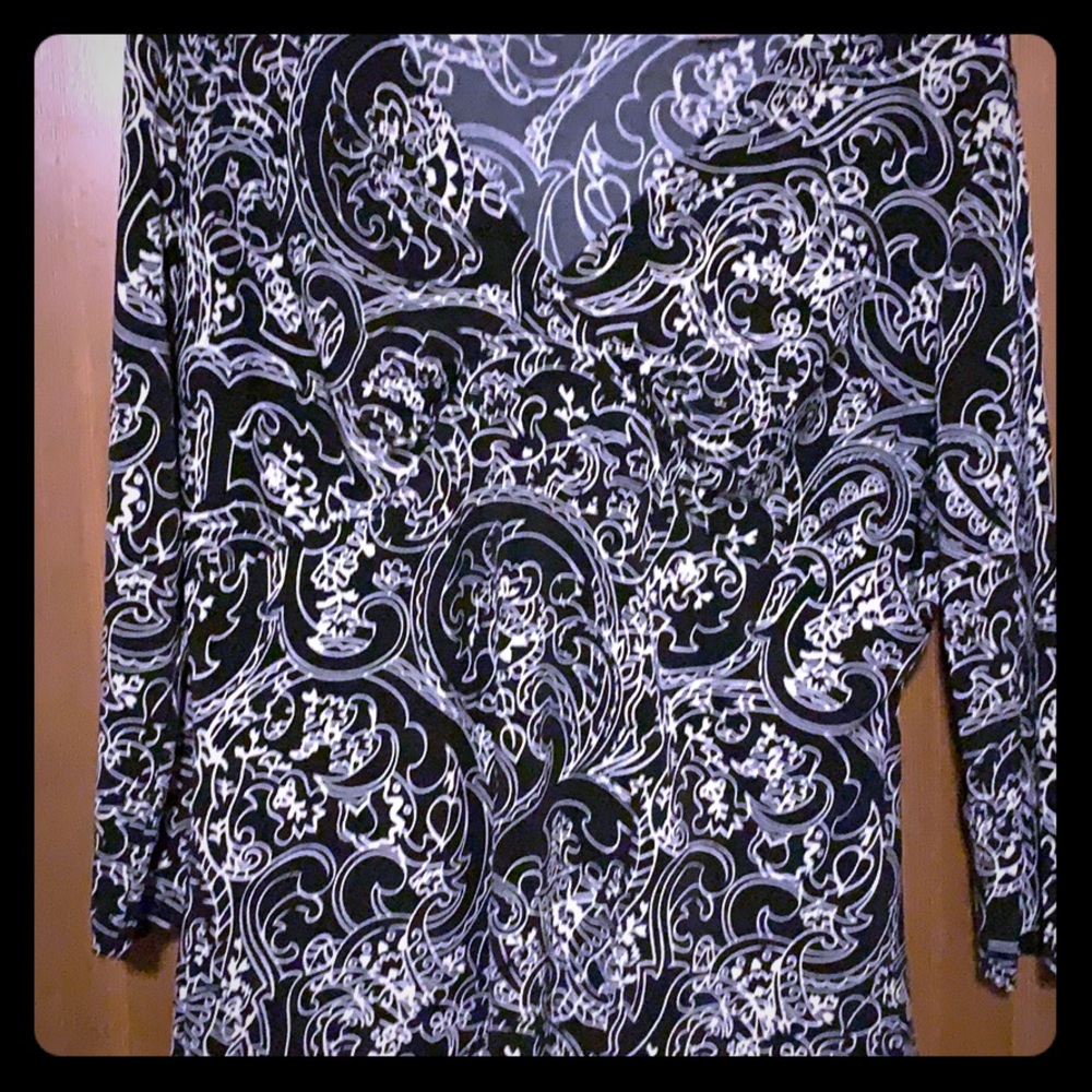 Long Sleeve Black & White Print Top